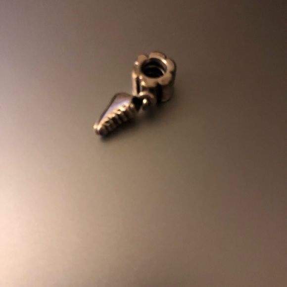 Pandora charm - Picture 2 of 2